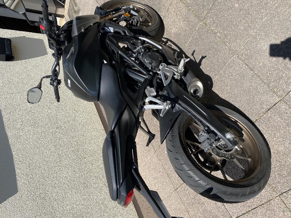 Motorrad verkaufen Honda CB 125R Ankauf